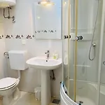 In With Terrace, Air Conditioning, Wifi, Washing Machine 3419-3 * Povlja (Brac)